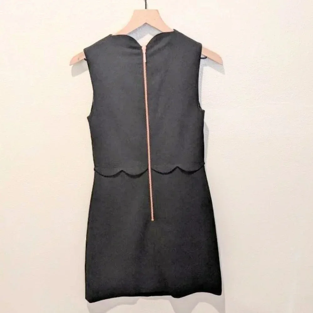 Ted Baker London Scallop Edge Shift Dress - Picture 4 of 10